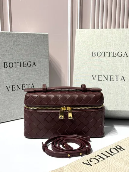 Косметичка Bottega Veneta Bang Bang бароло