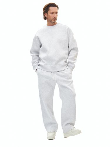 Светло-серый спортивный костюм Laine 03