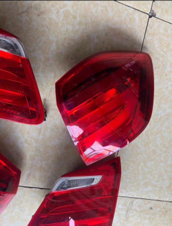 Задний фонарь левый/правый оригинал GL350 GL400 GL450 GL500 W166