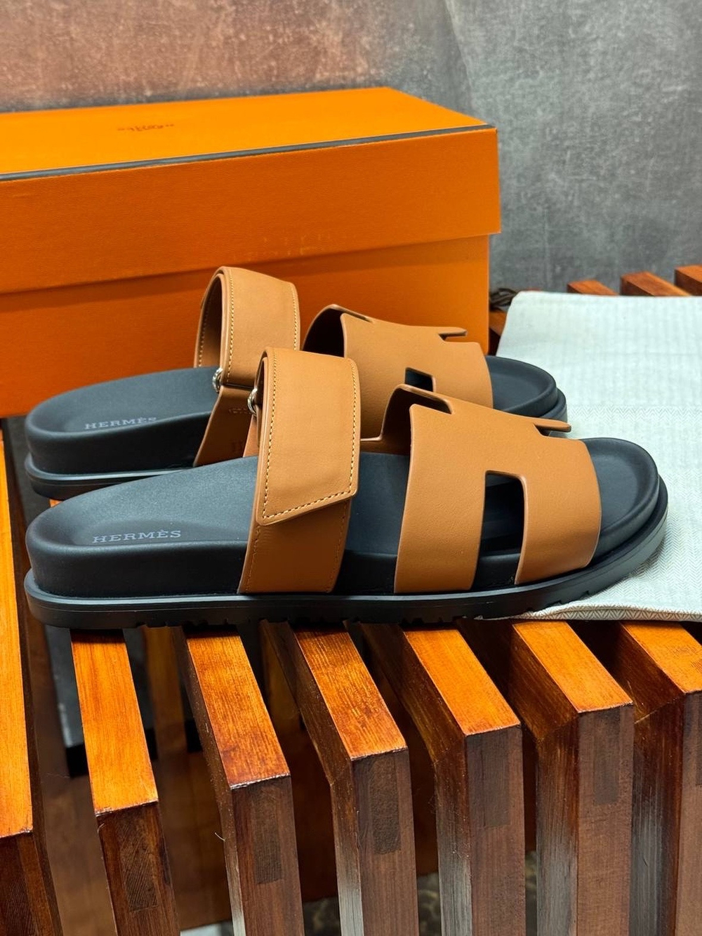 Шлепанцы Hermes