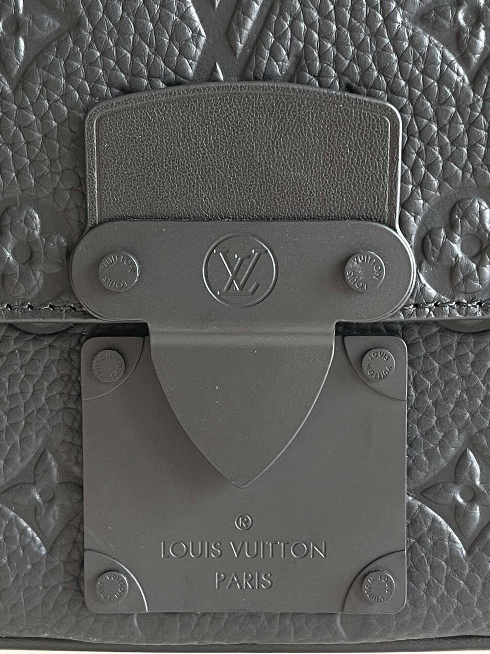 Louis Vuitton S Lock Sling Bag