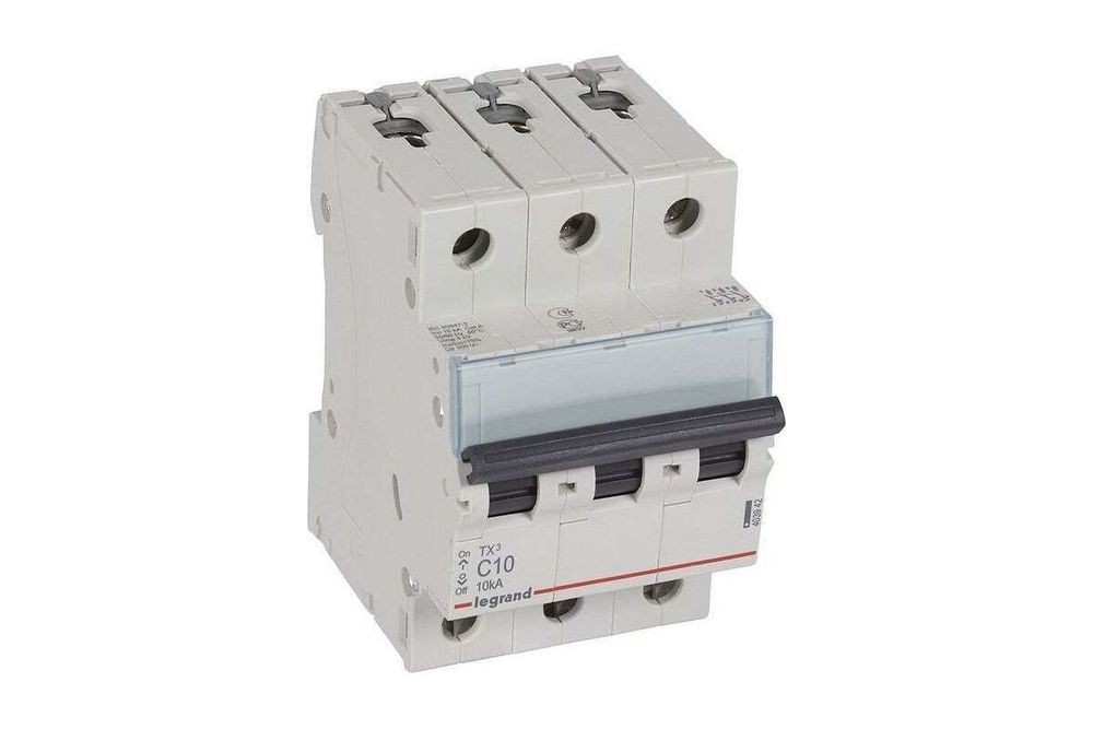 Автоматический выключатель C13A 3П 6000/10kA Tx3 Legrand Автоматический выключатель C13A 3П 6000/10kA Tx3 Legrand