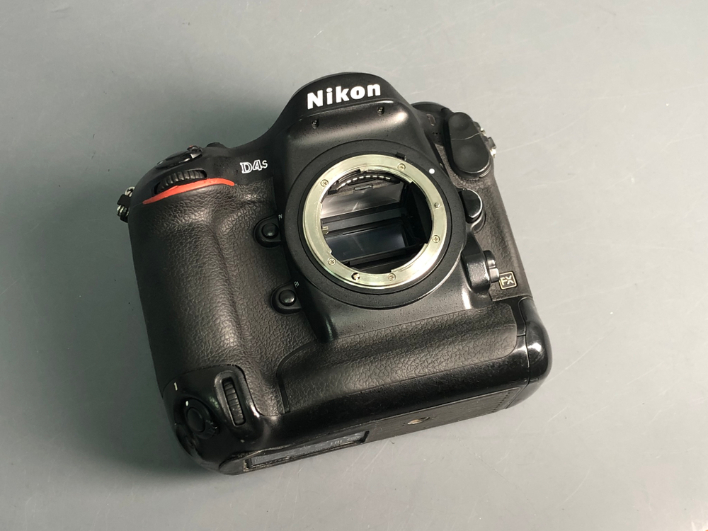 Nikon D4s 519.000 кадров