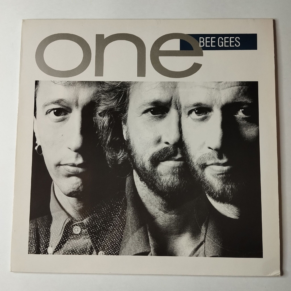 Винтажная виниловая пластинка LP Bee Gees One (Germany 1989)