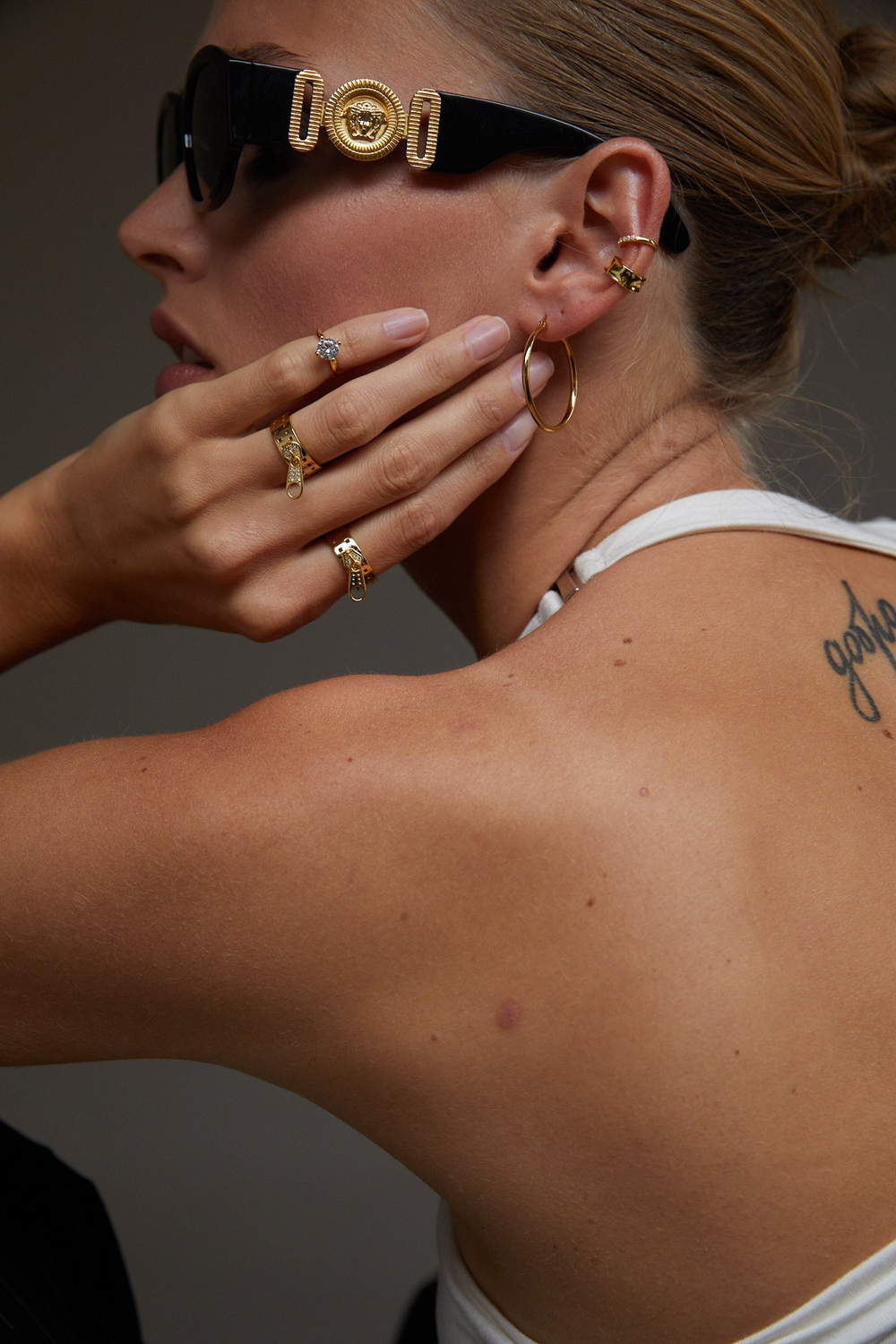 Серьга каффа мятая широкая Gold