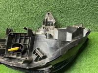 Битая Фара правая Genesis GV80 (2020-2023) LED