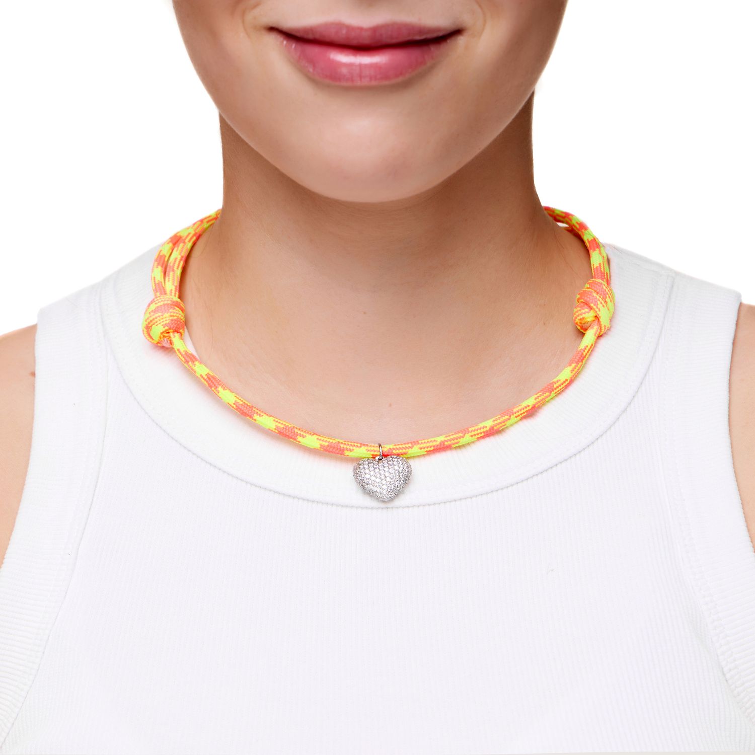 Колье Pave Heart On A Lace