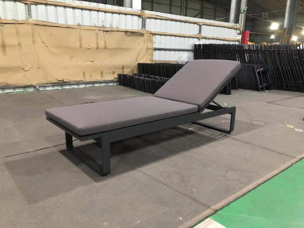Шезлонг LETTO
