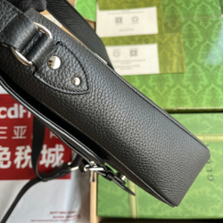 Gucci Jumbo GG Messenger Bag 31 cm