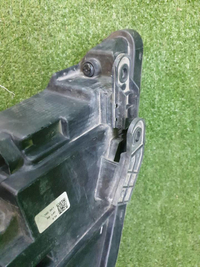 Битая Фара правая Genesis G70 (2017-2021) LED