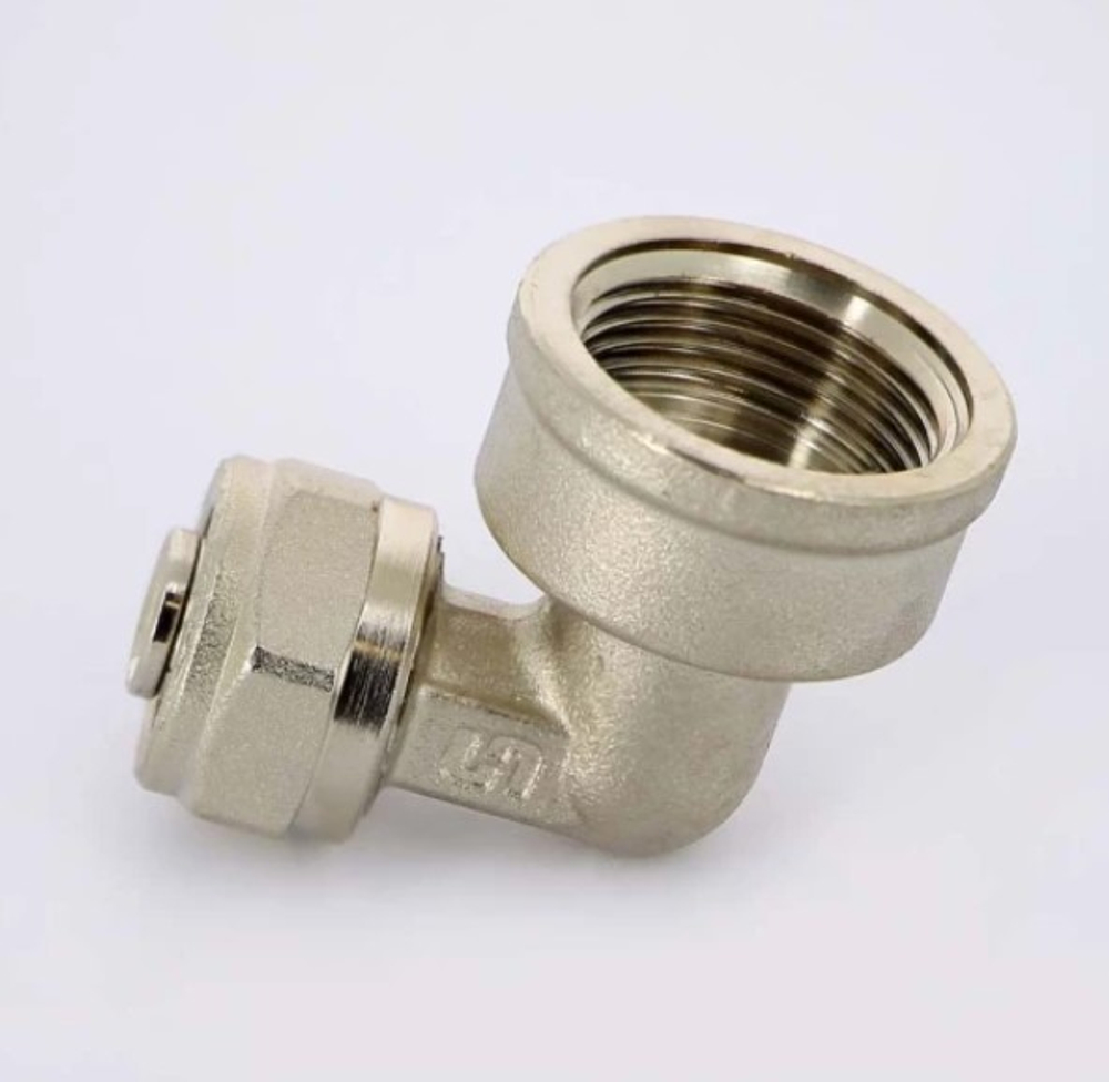 Угольник м/п В 16х3/4"