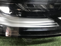 Битая Фара правая Land-Rover Discovery 5 16-21 LED