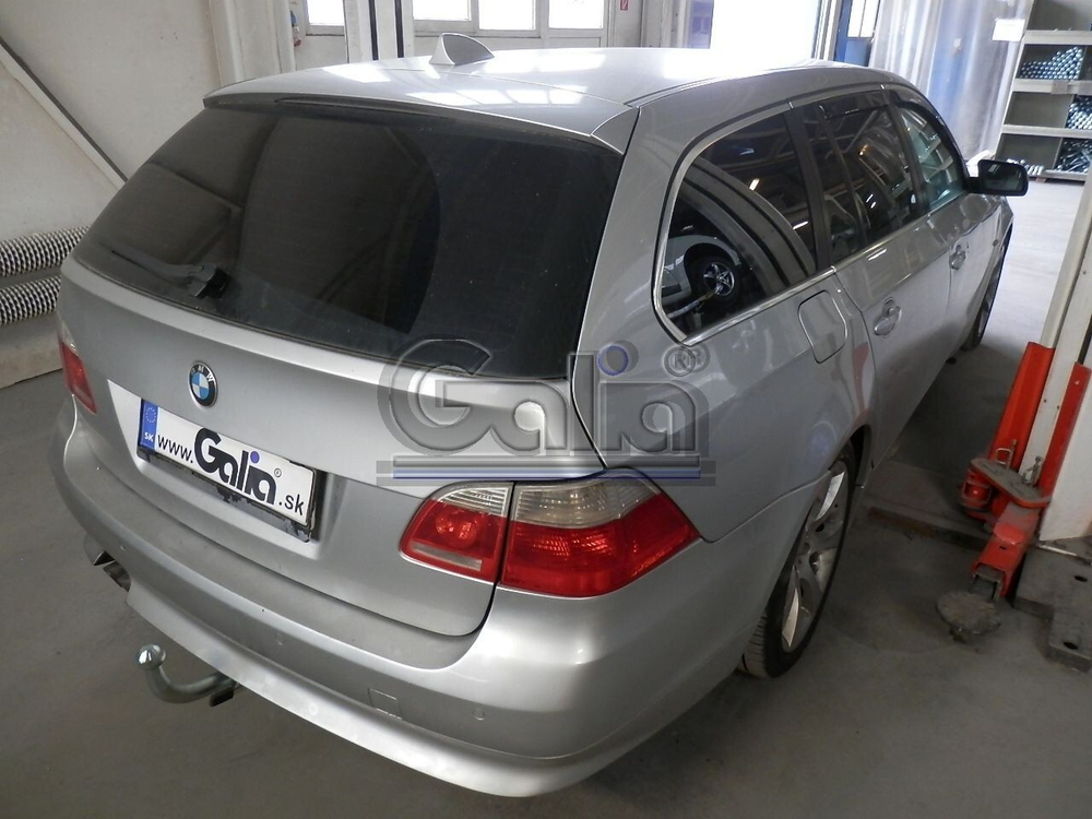 Фаркоп оцинкованный Galia B022C для BMW 5-Series E60 седан / E61 универсал 2003-2010(паспорт и сертификат в комплекте)(без электрики)