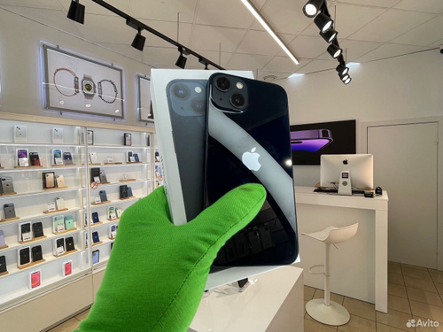 iPhone 13, 256 ГБ б/у