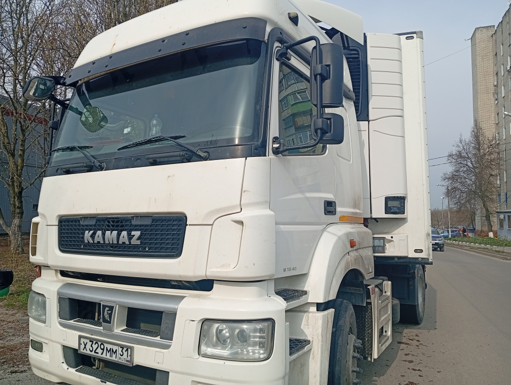 КамАЗ 5490 4x2 Седельный тягач 5490-S5 (Дизель/Газ, 12,0 л, 401 л.с., МТ)