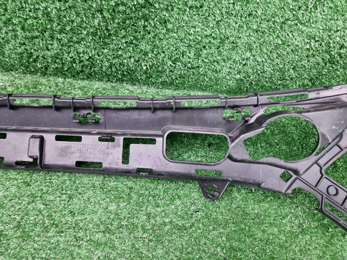 Кронштейн бампера Mercedes GLC X253 (19-22) AMG