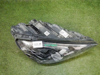 Битая Фара правая Mercedes GLE V167 (18-24) LED
