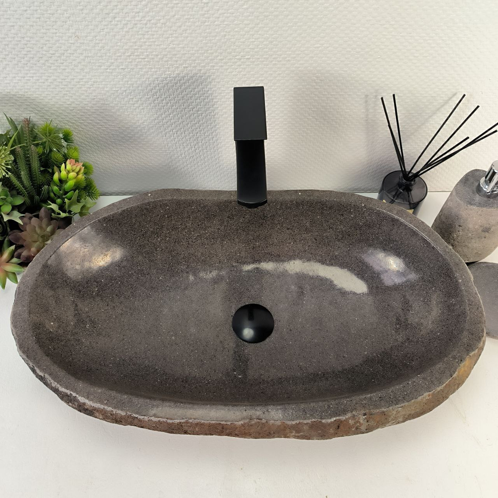 Раковина из речного камня RS-65155 64*36*15 0858
