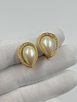 Клипсы с «жемчугом» и кристаллами Monet