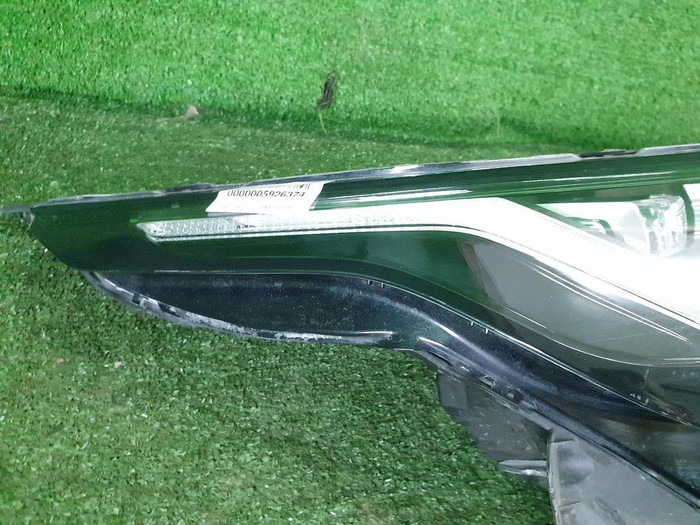 Фара правая Range Rover Velar (2017-2023) LED