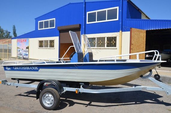 Алюминиевая моторно-гребная лодка Охотник 450К