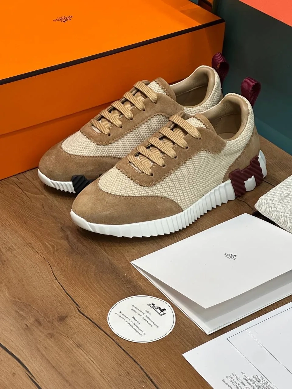 Женские бежево-коричневые кроссовки Hermes Bouncing с сеткой