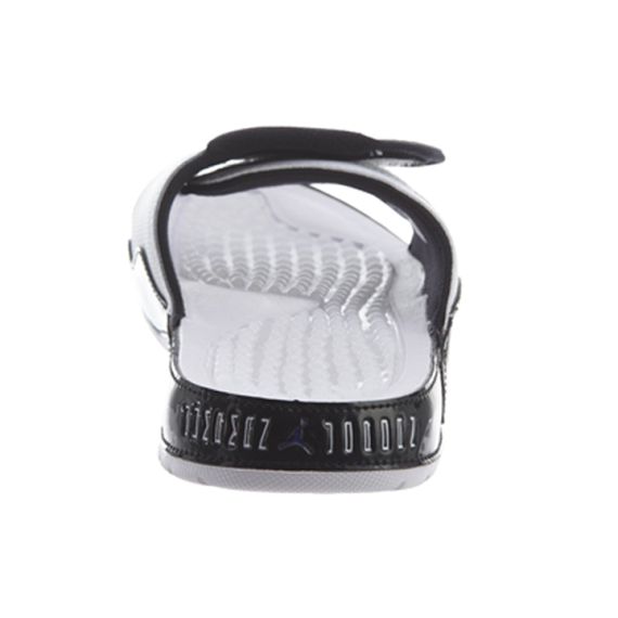 Jordan Hydro11 'Black White'