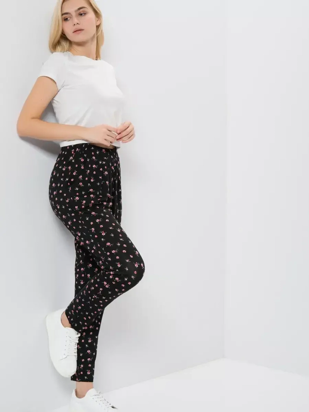 Брюки домашние широкие на резинке