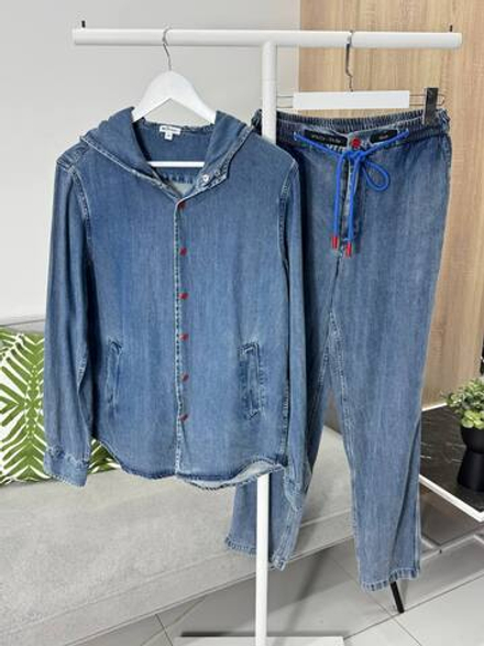 Прогулочный костюм Kiton