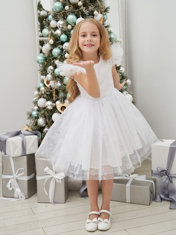 Нарядное платье снежинка