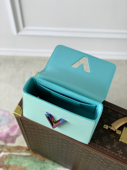Louis Vuitton Twist MM
