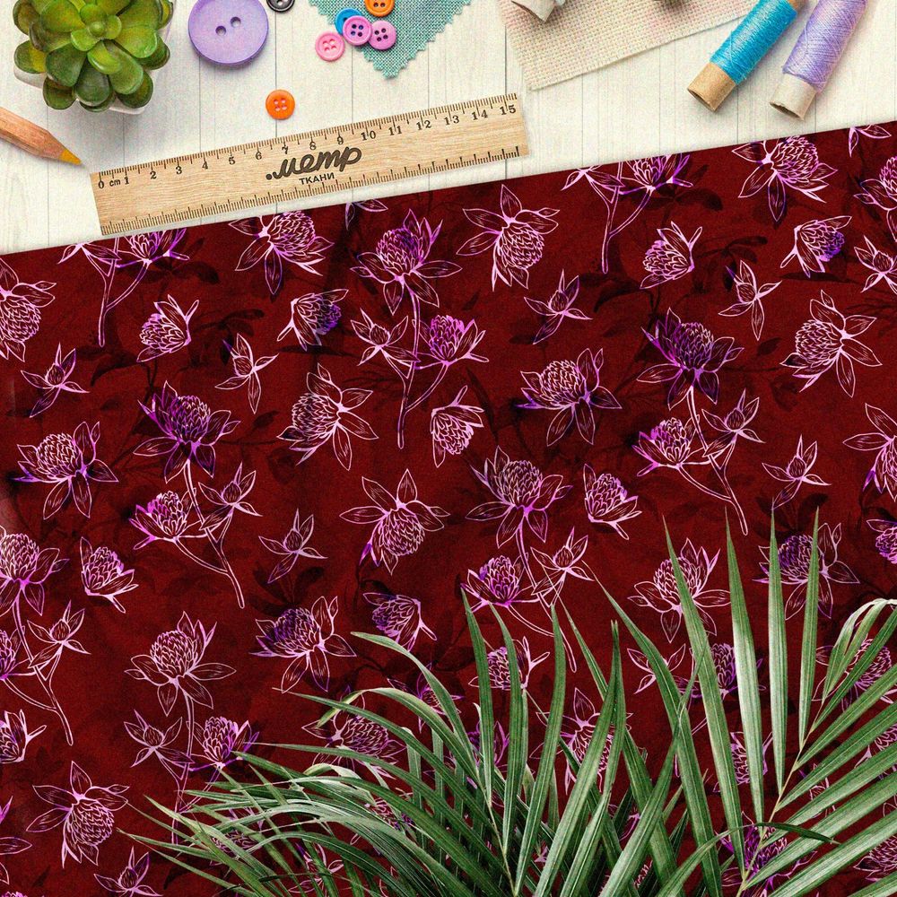 Ткань мембрана эскиз белого клевера на бордовом фоне