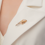 Брошь «Колосья» из комбинированного золота с фианитами и эмалью