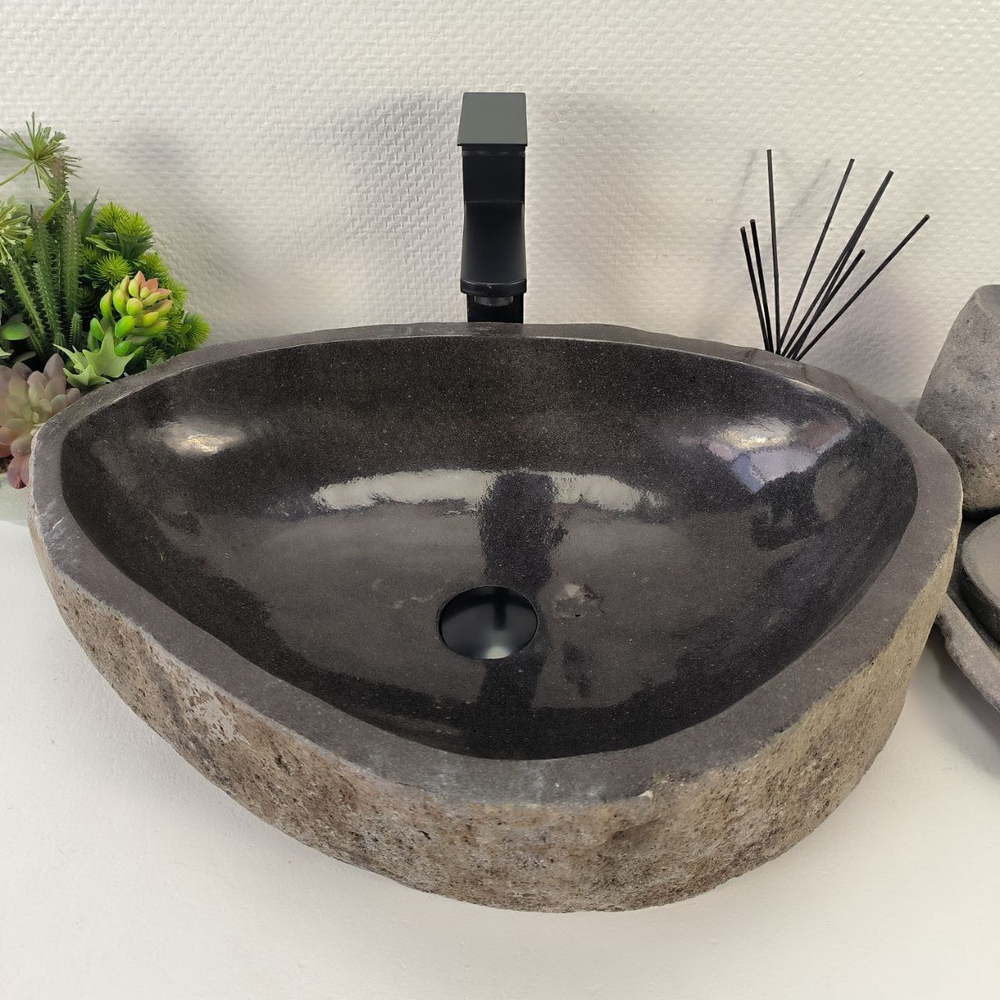 Раковина из речного камня RS-64863 57*40*15 0857