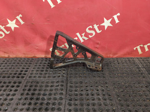 Кронштейн отбойника левый