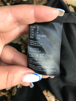 Платье H&M легкое и приталенное, маркировка S, визуально на 44 размер