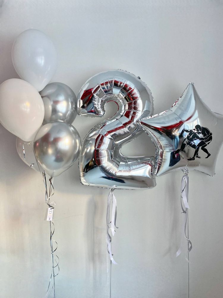 Воздушные гелиевые шарики с доставкой по Хабаровску серебро/белый борец №4748