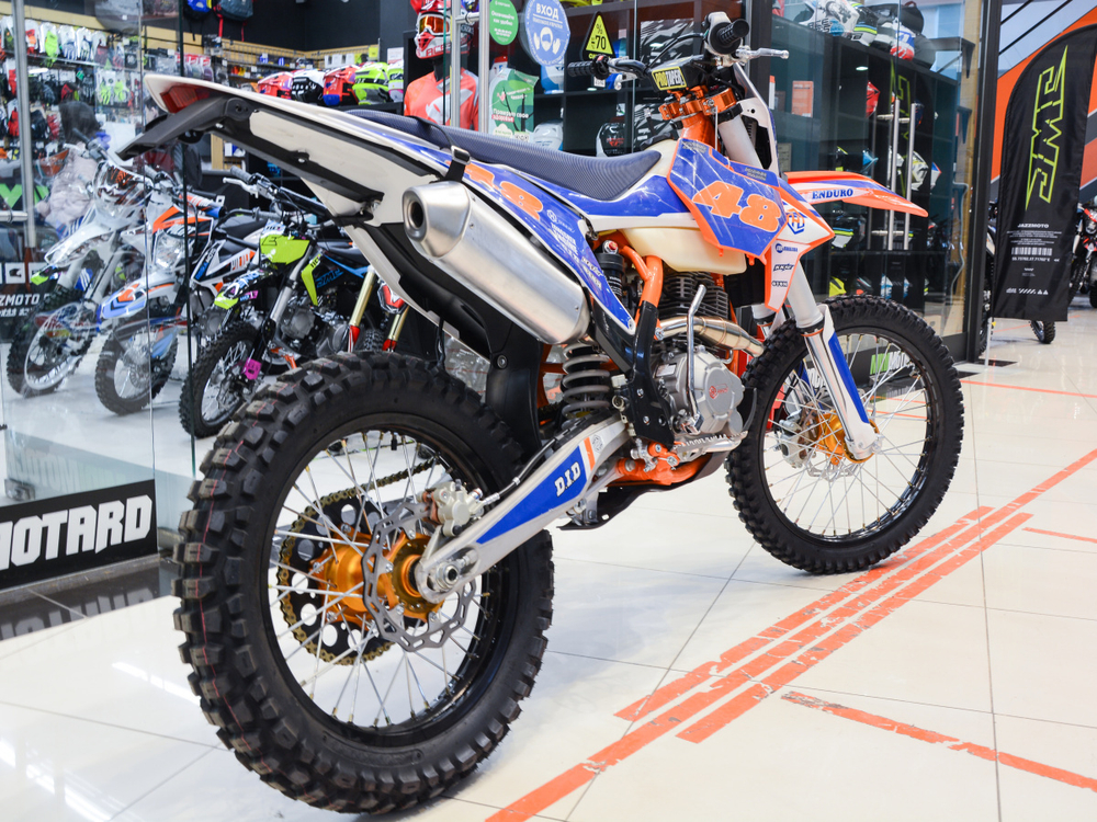 Мотоцикл кроссовый Hasky F6 Enduro 250СС 21/18