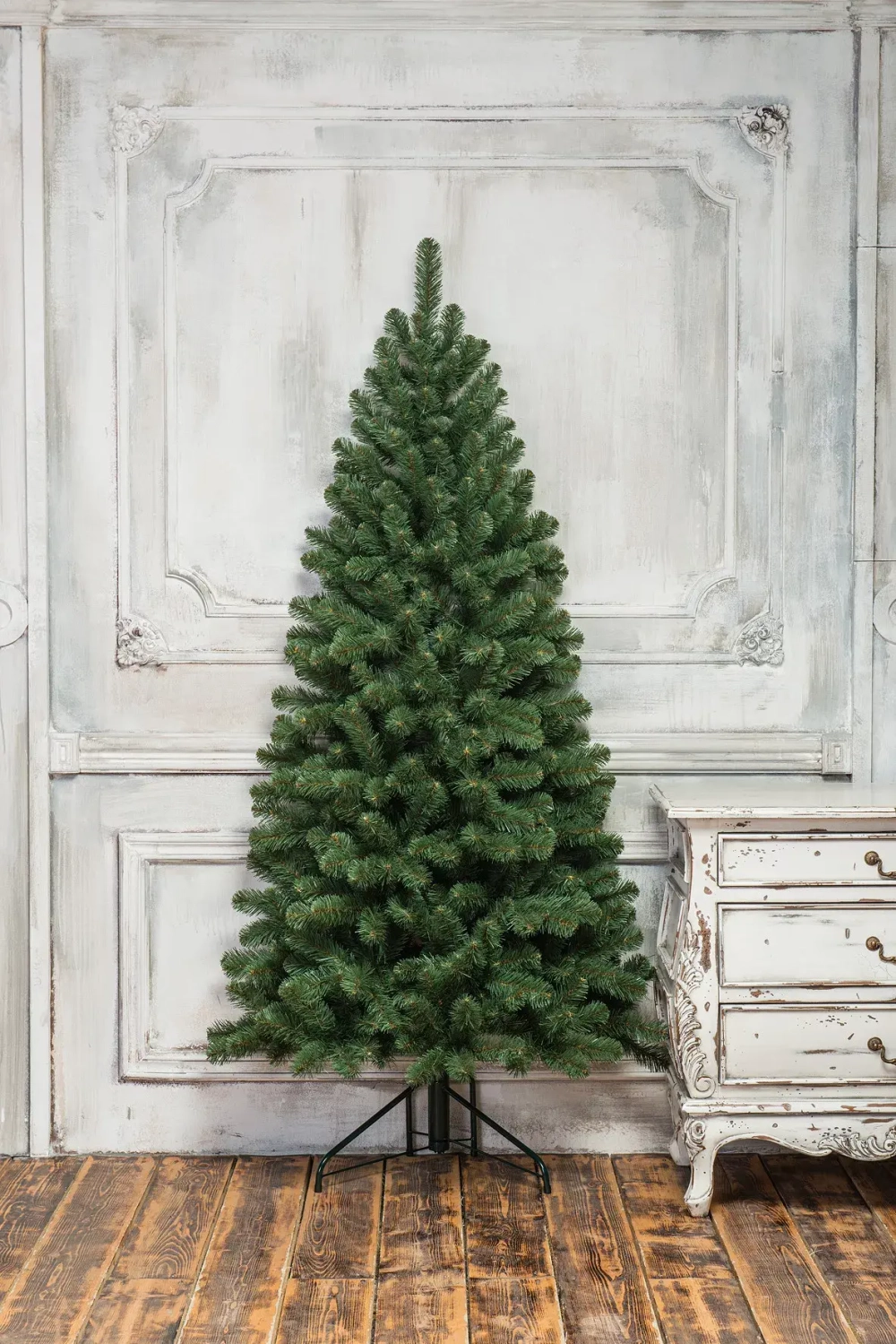 Искусственная елка пристенно-угловая Эльза 210 см., мягкая хвоя, ЕлкиТорг (55210)