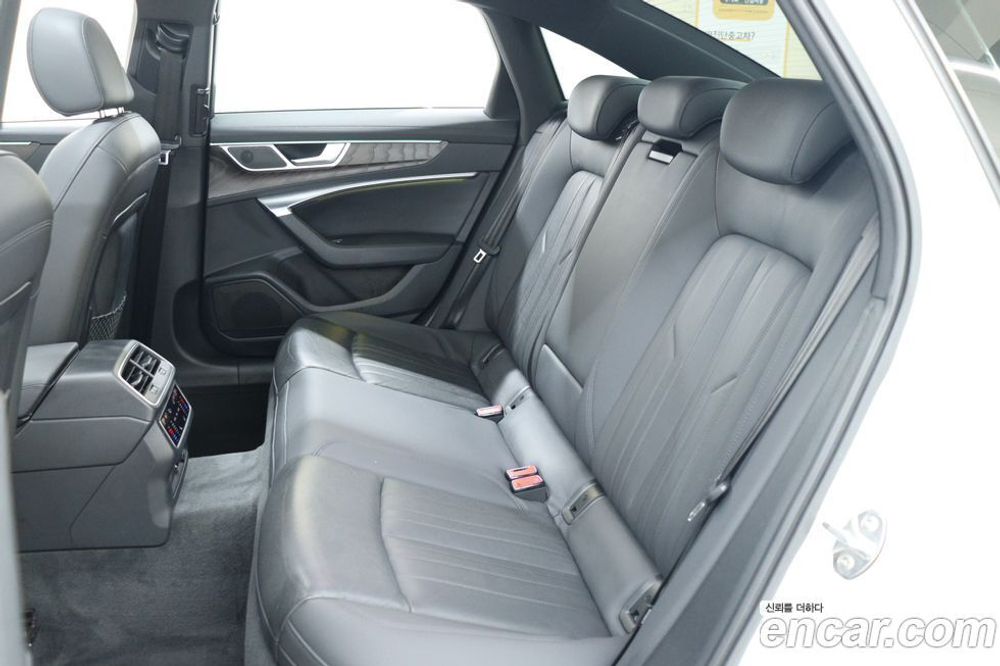 Audi A6 (C8) 40 TDI Premium (08.2020)