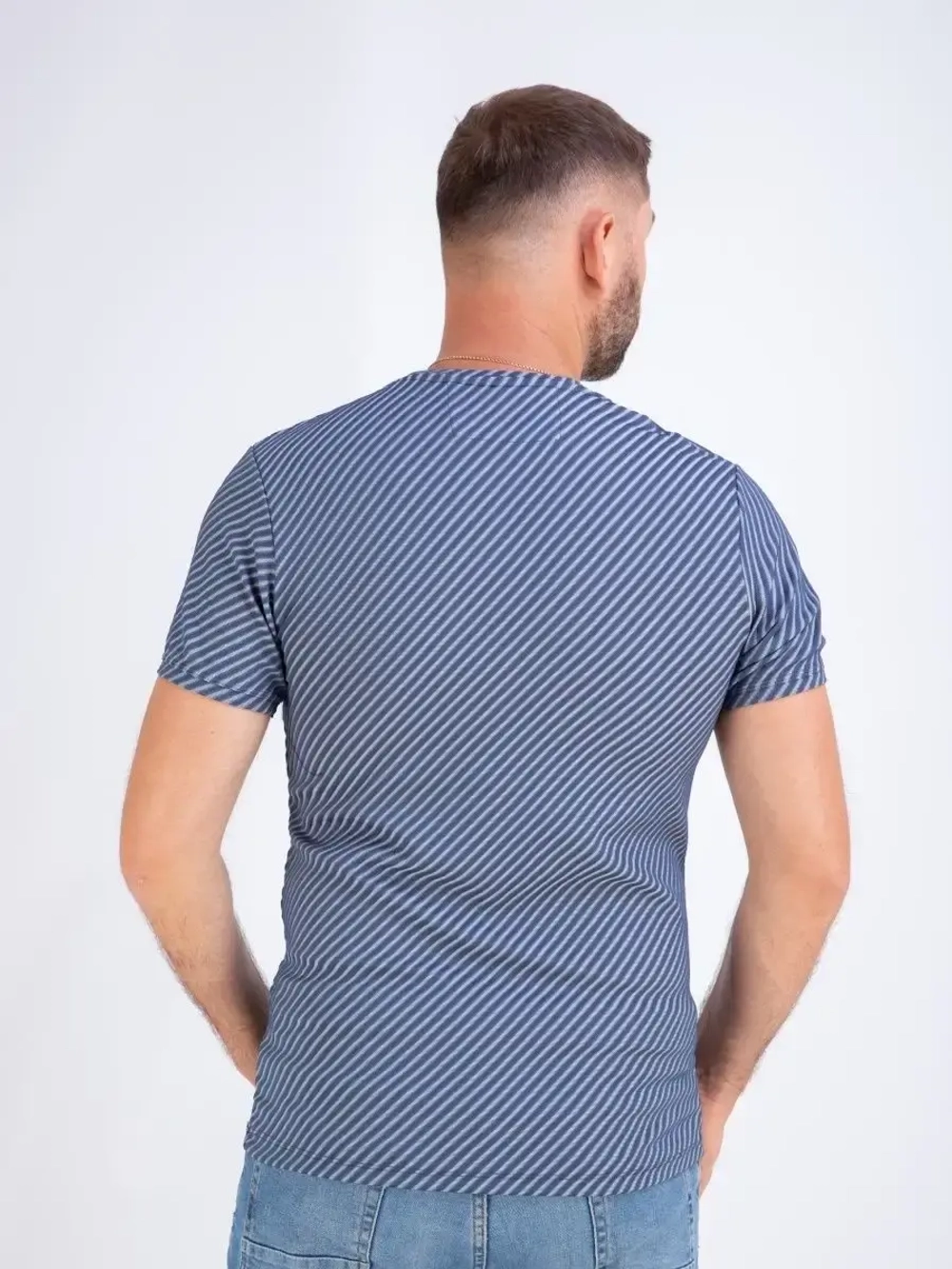 Футболка мужская однотонная базовая