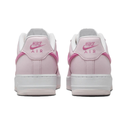 Женские кроссовки  Nike Air Force 1 '07 LX 'Paw Print' HM3696-661