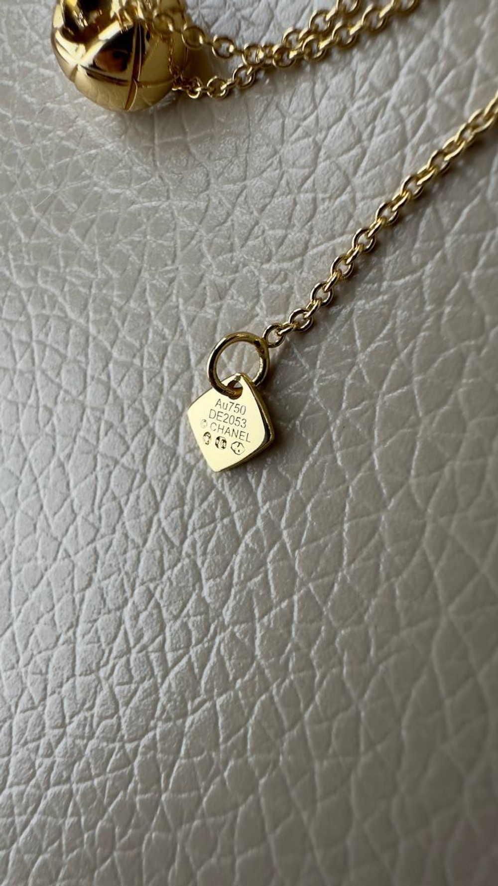 Кулон CHANEL