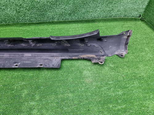Накладка порога правая Mini Countryman F60 (16-23)
