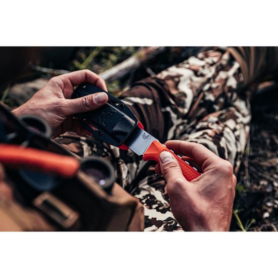 Складной нож Benchmade 15006 Steep Country c клинком из стали CPM-S30V, рукоять Santoprene