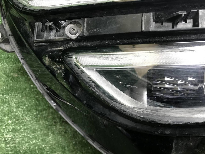 Фара правая Genesis GV80 (2020-2023) LED