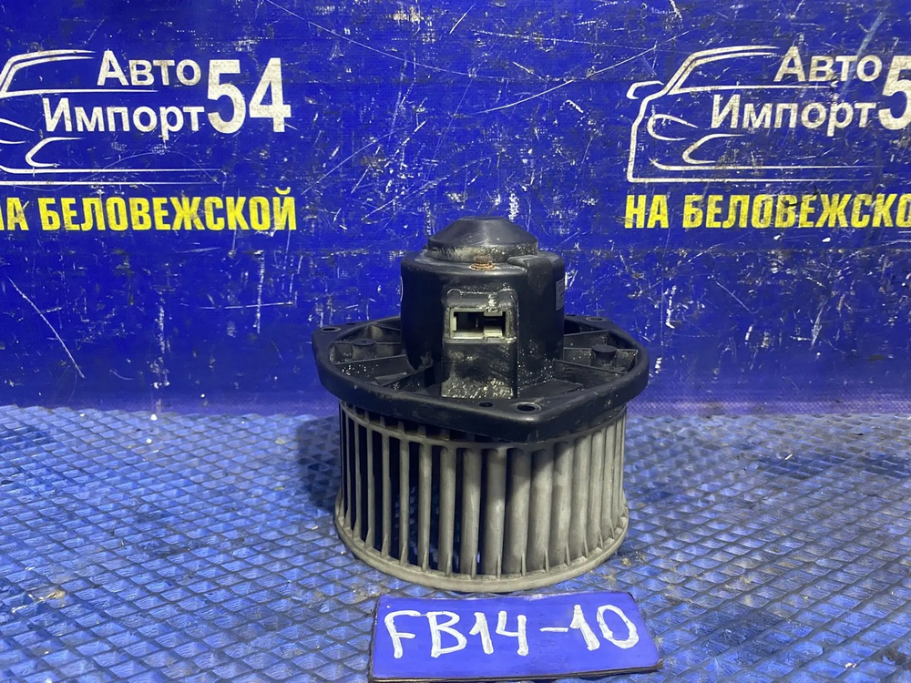 Моторчик печки NISSAN SUNNY 1994