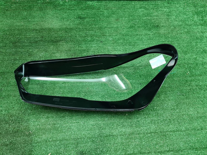 Стекло фары правое BMW X5 G05 (2018-2023)