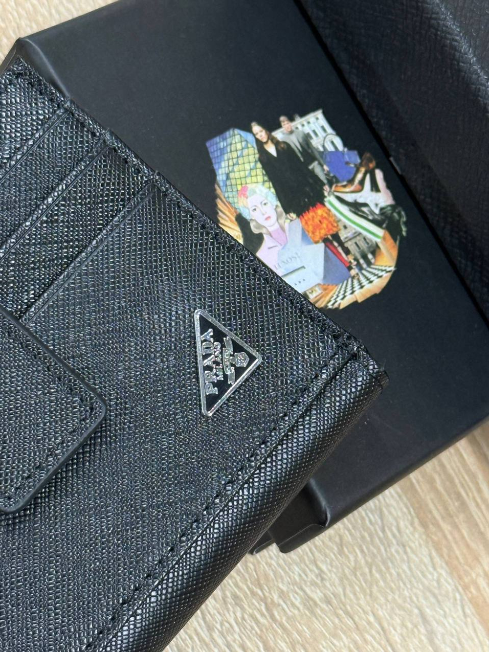 Визитница Prada