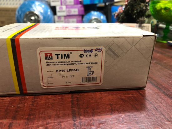 Кран для полотенцесушителя угловой 1х1/2" г/г крест Tim, 2 шт